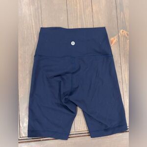 Lululemon Wunder Train High Rise Short 8”